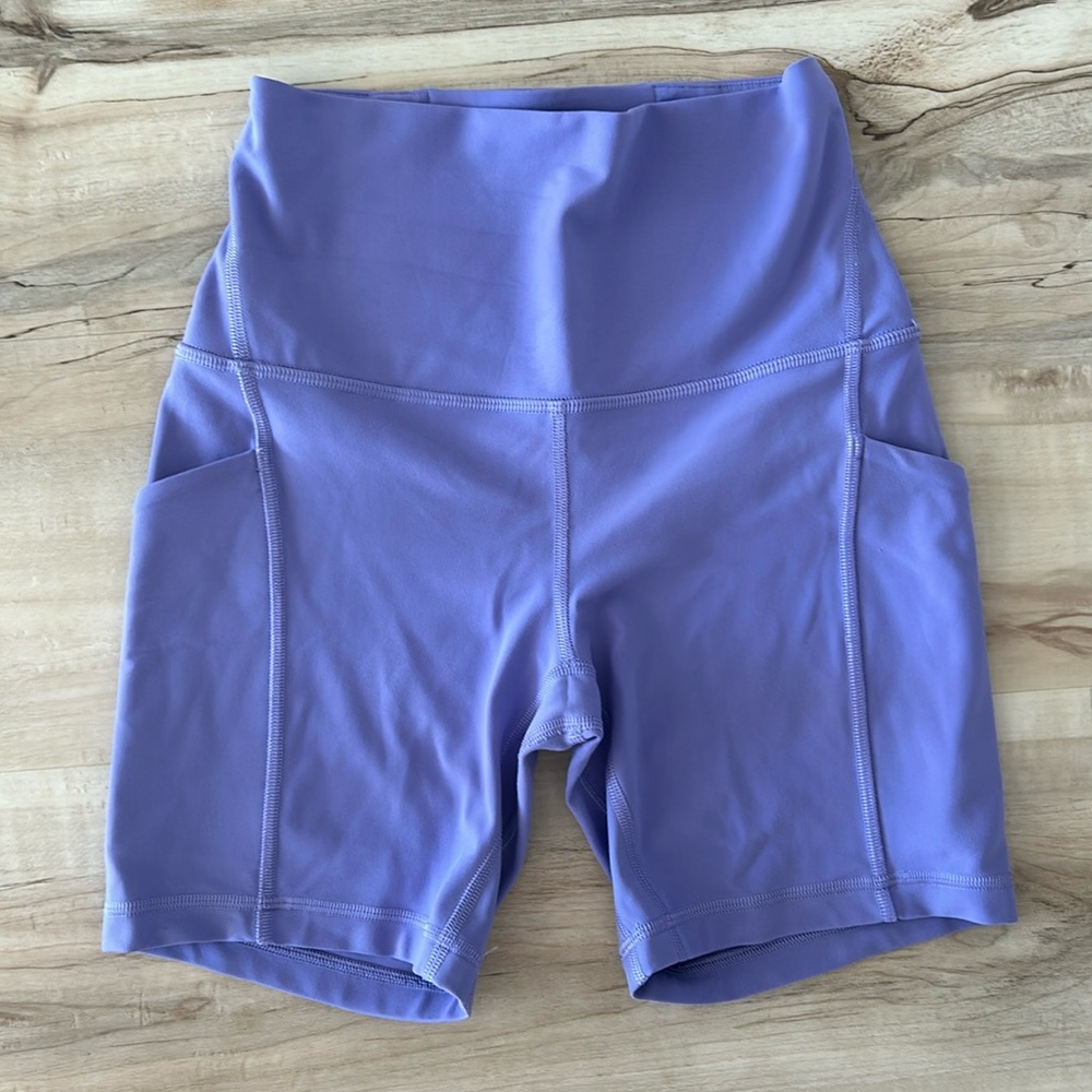 Lululemon Align high rise 4” short (like new)